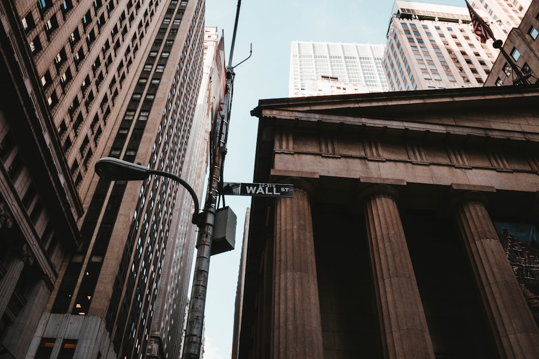 August 2026 Market Outlook: Mega-Cap AI Resilience Faces Seasonal Volatility and Hawkish Fed Policy